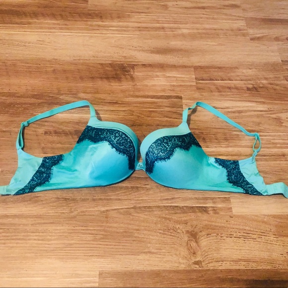 🔥VS Turquoise Push-up Bra💕 - Picture 2 of 3